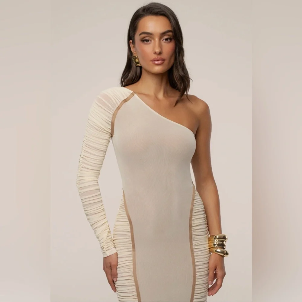 JLUXLABEL NWT Buttercream Rachel One-Shoulder Maxi Dress - Picture 2 of 6